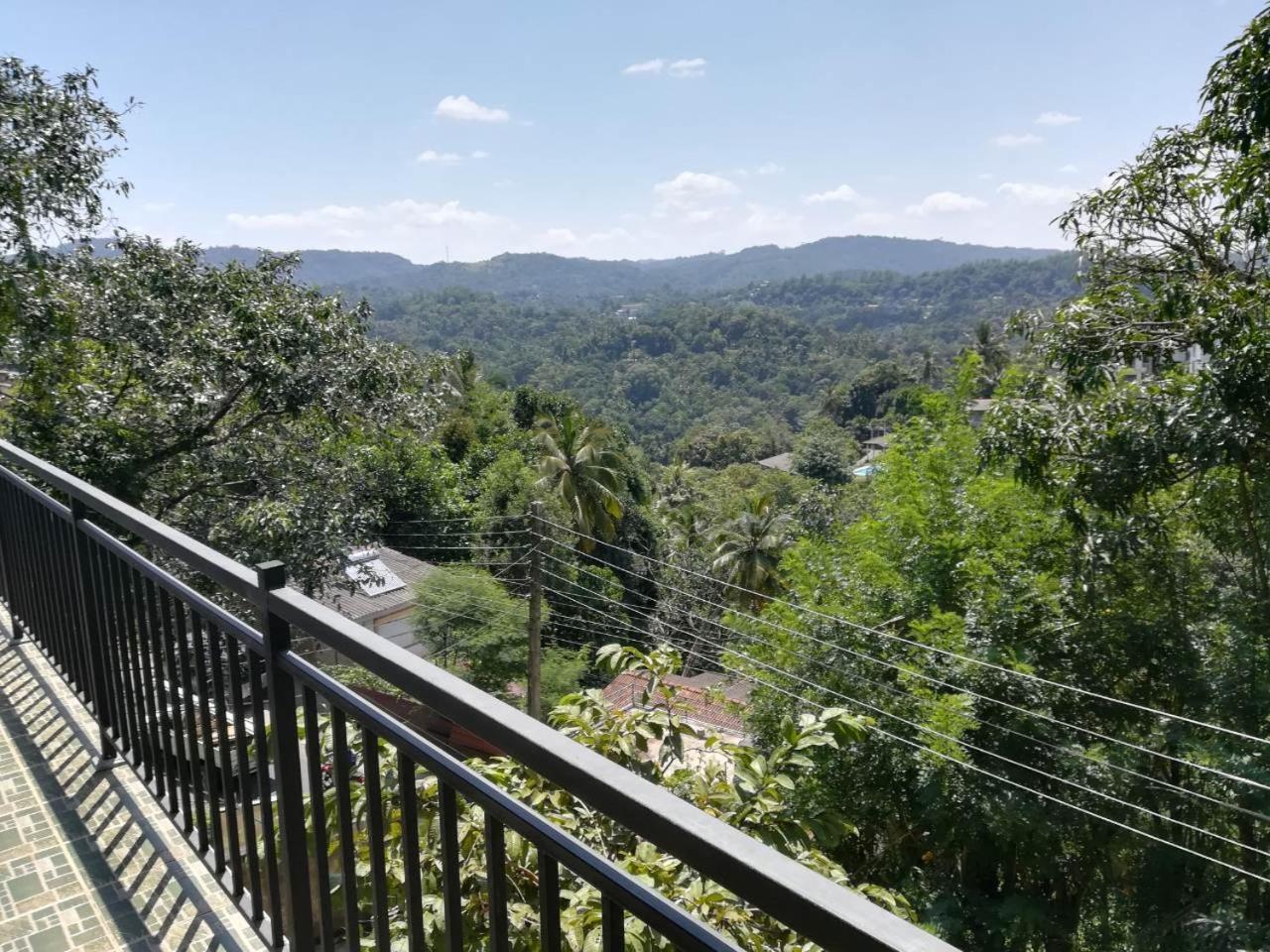 Kandy Hill Escape Exterior photo